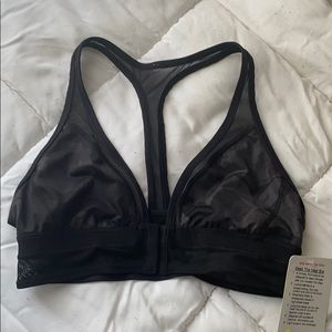 Lululemon Seek The Heat Bra. Tried on and didn’t love it on me. The tag came off
